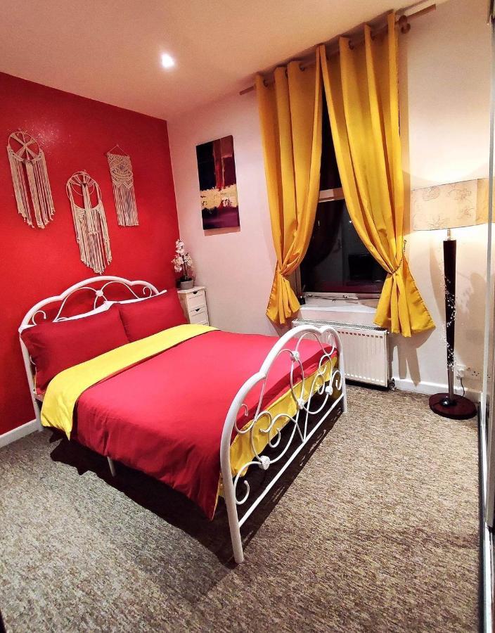 Double Room Lgbt Londyn Zewnętrze zdjęcie