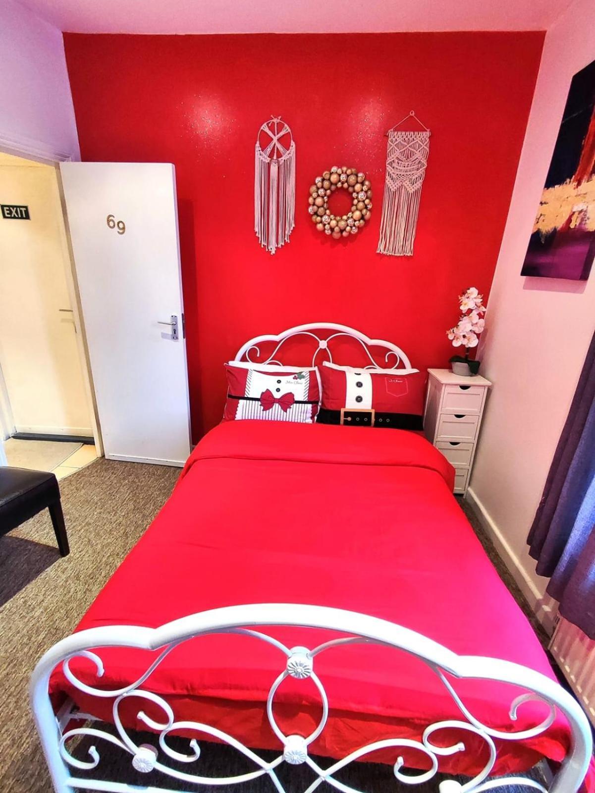 Double Room Lgbt Londyn Zewnętrze zdjęcie